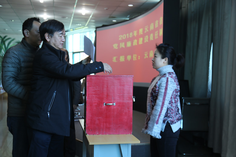 0Y8A8279.JPG 0Y8A8279.JPG