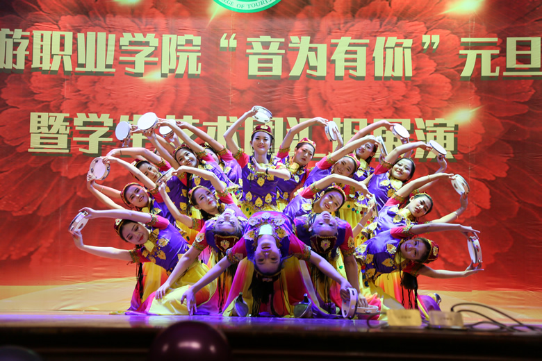 0Y8A8719.JPG 0Y8A8719.JPG