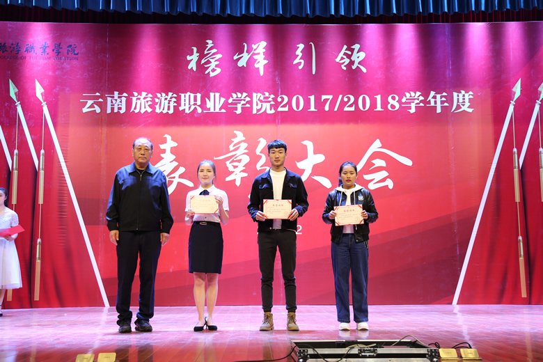 0Y8A8013.JPG 0Y8A8013.JPG